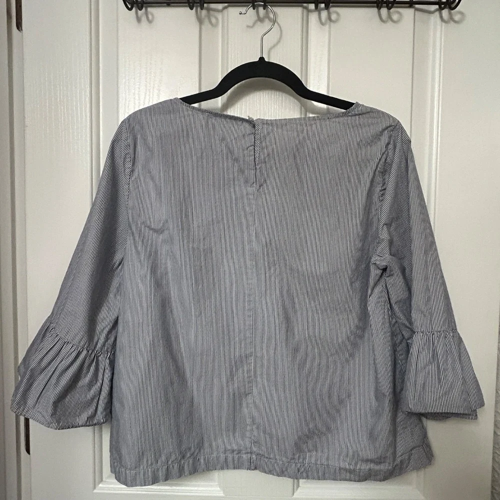 Madewell Striped Bell Sleeve Top Size Medium - Picture 4 of 7